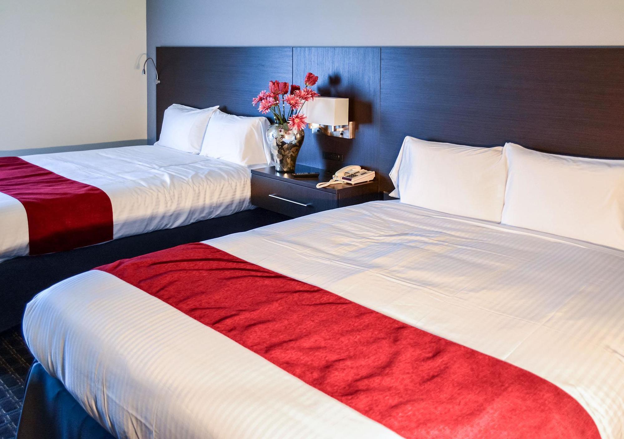 Hotel Le Principal Гранби Экстерьер фото