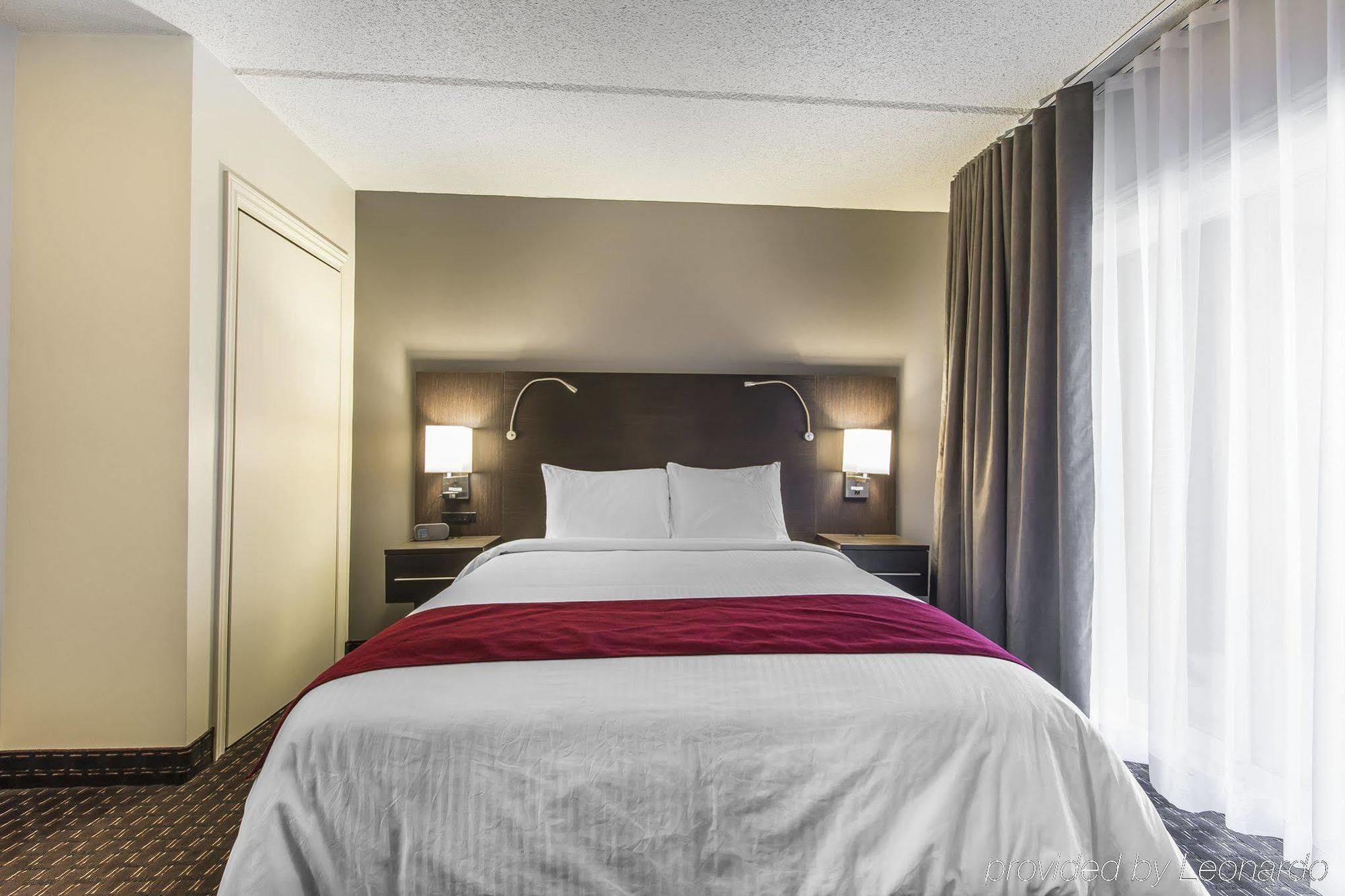 Hotel Le Principal Гранби Экстерьер фото