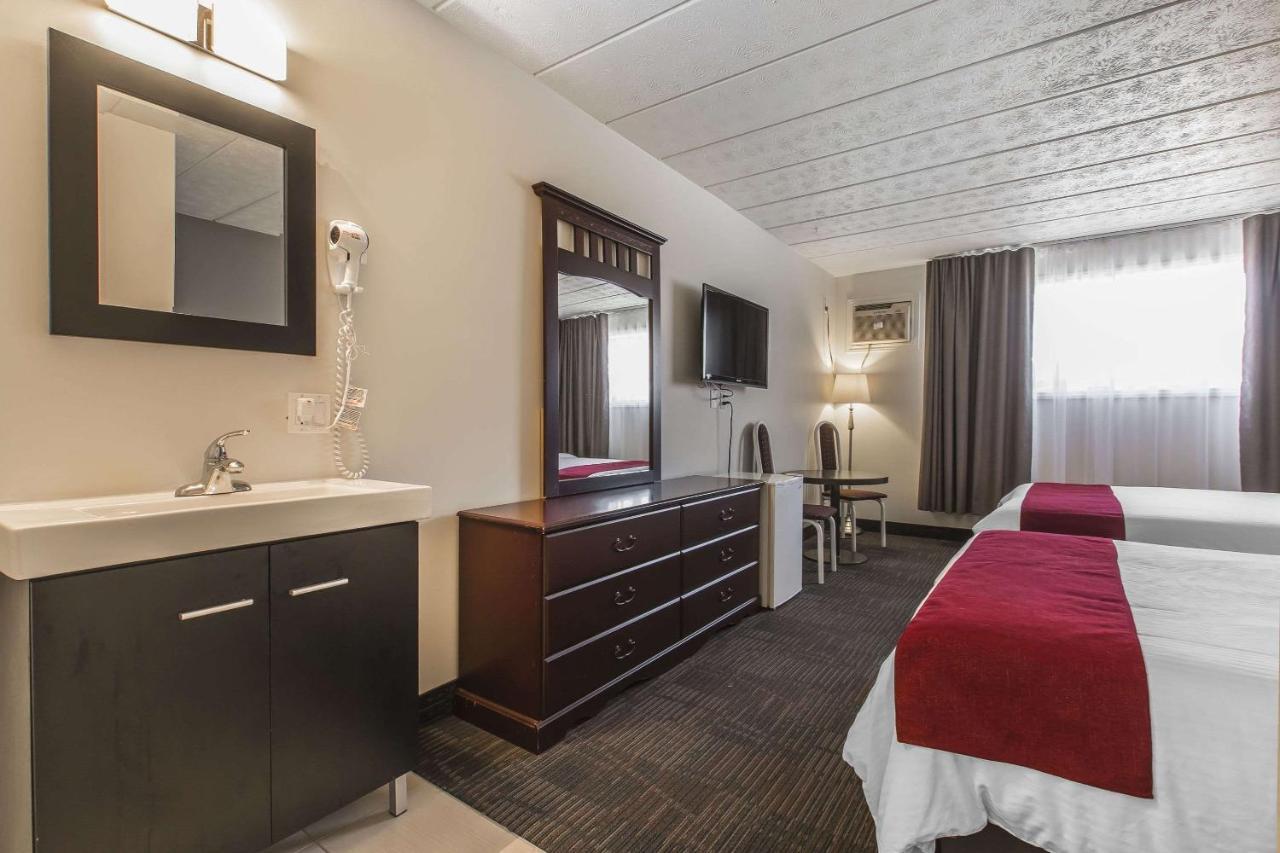 Hotel Le Principal Гранби Экстерьер фото