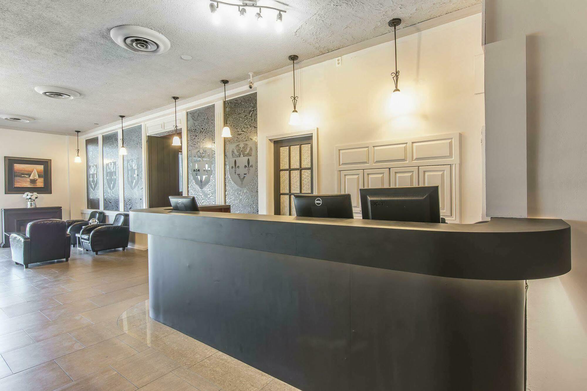 Hotel Le Principal Гранби Экстерьер фото