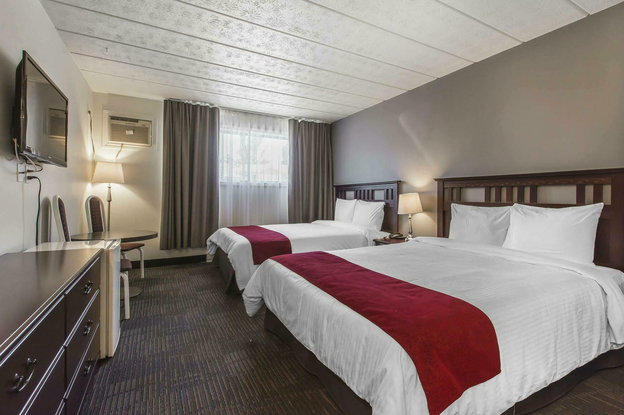 Hotel Le Principal Гранби Экстерьер фото